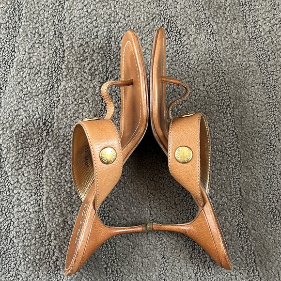 Prada Leather Studded Accents T-Strap Sandals Women's Size: 38.5/8.5 - Picture 5 of 9